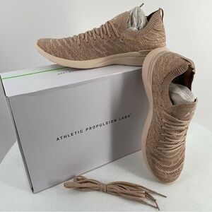 NIB APL Men’s Techloom Wave Warm Silk Almond Caramel Colorway Sneakers Athletic